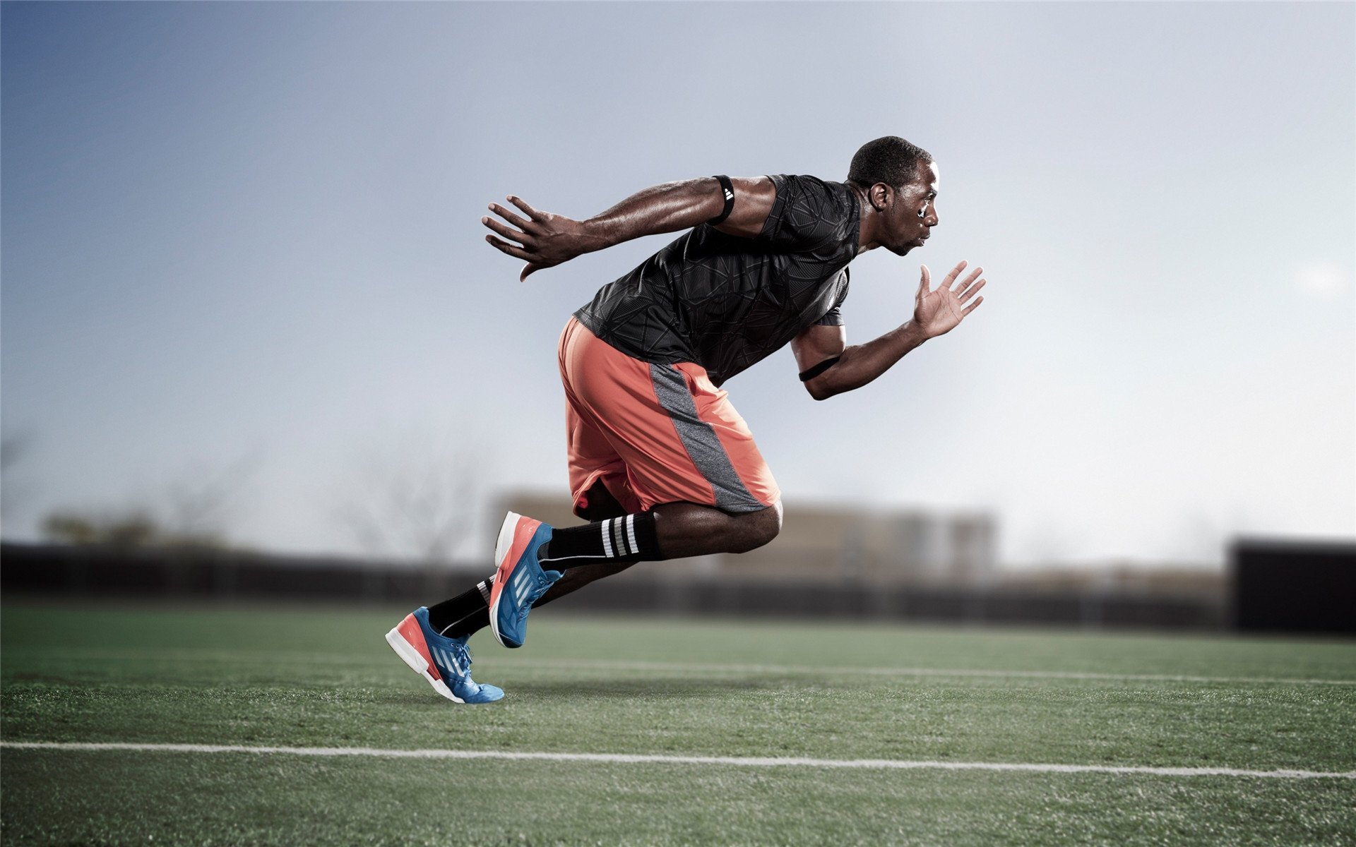 国足对抗训练场面火爆，状态积极，国足最新训练视频